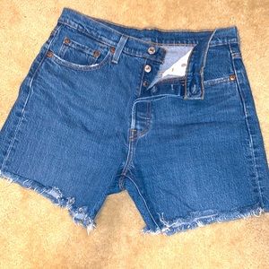 Levi’s button up shorts